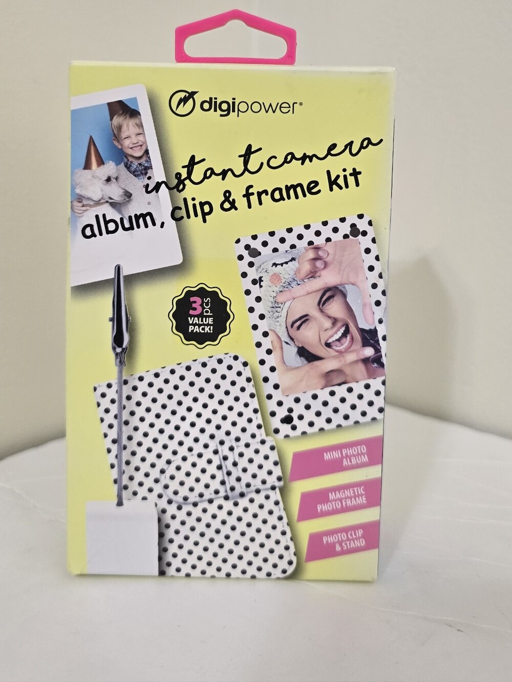 brand new DIGIPOWER instant camera Polka Dot Mini Album Photo Clip‎ Frame Kit